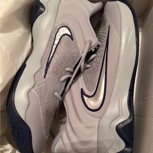 Nike Men's White and Navy Athletic Shoes